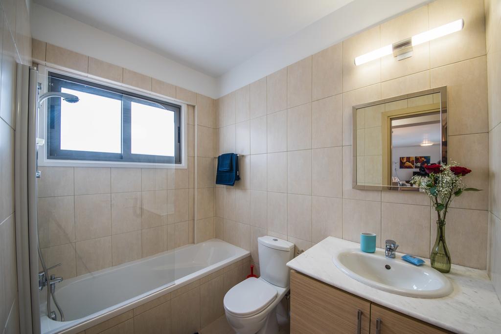 Skylight Megaron Apartment Larnaca Ngoại thất bức ảnh